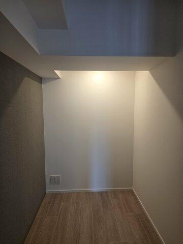 267000