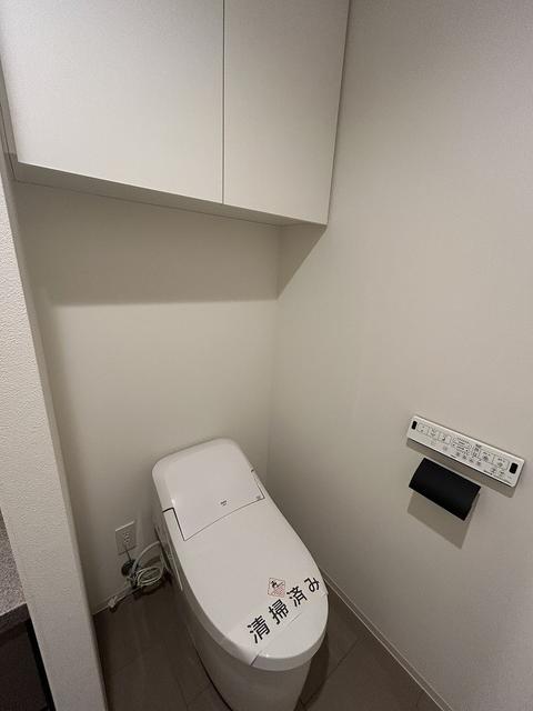 164000