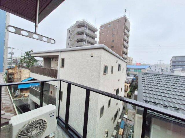 274000