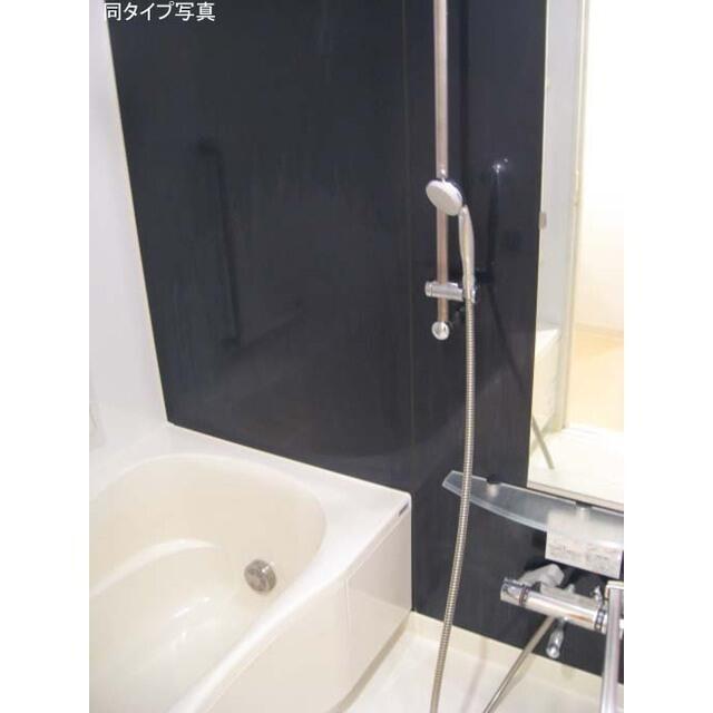 215000