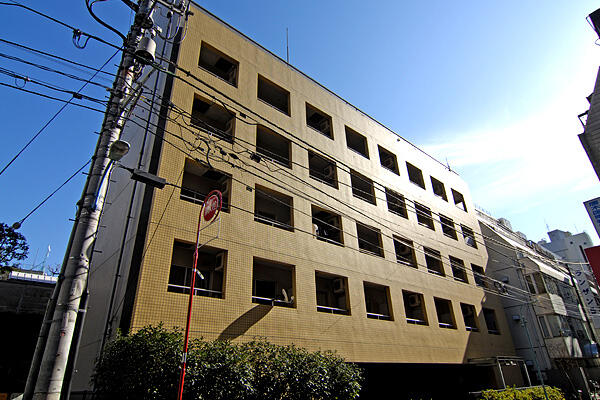 162000