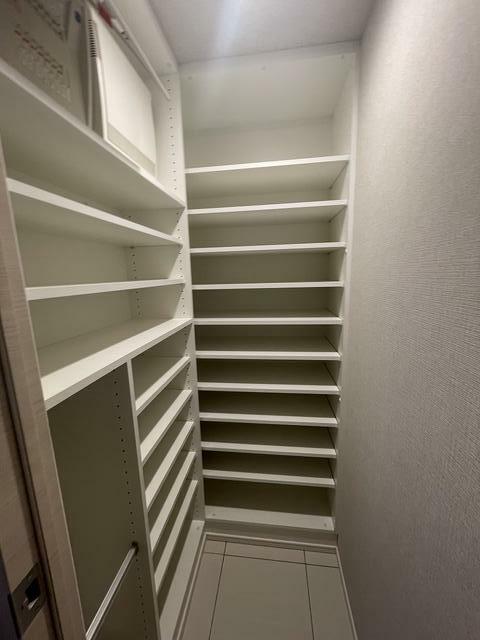 365000