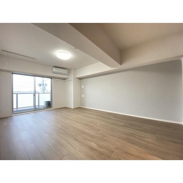 147000