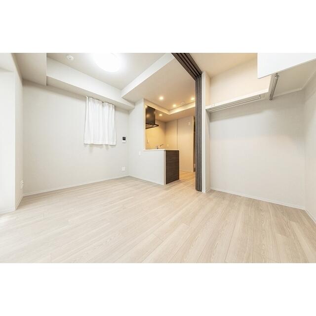 162000