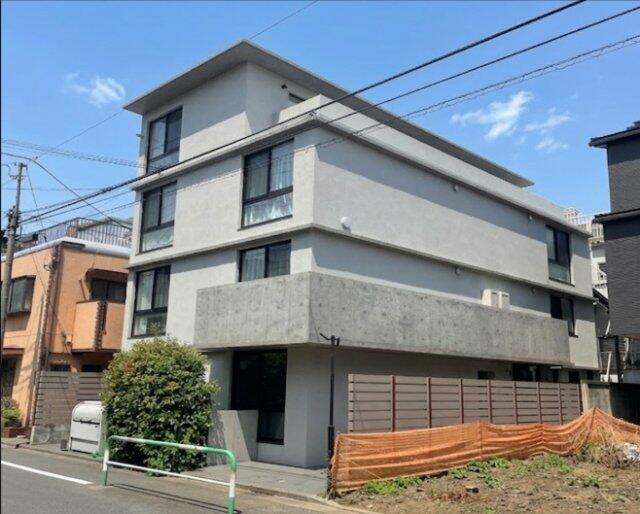 230000