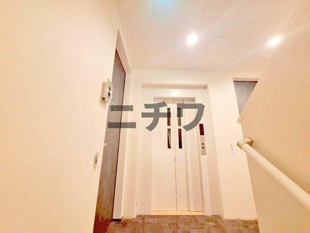 290500