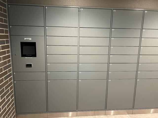 235000