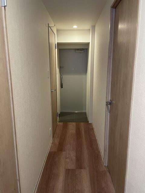 275000