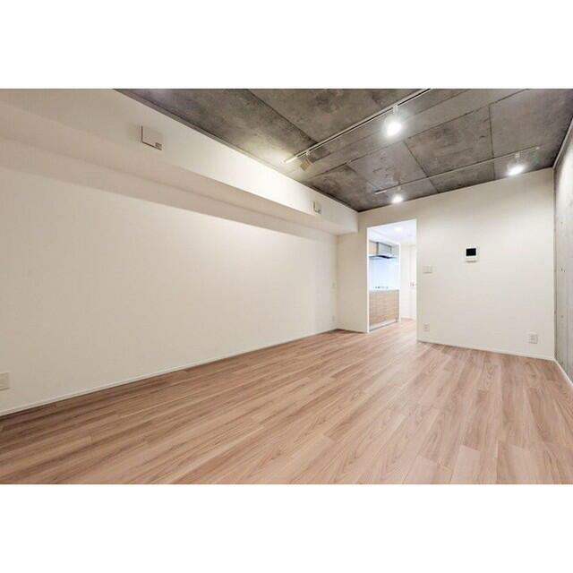 237000