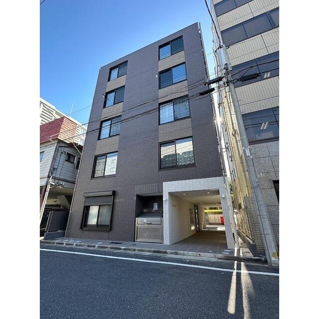 185000