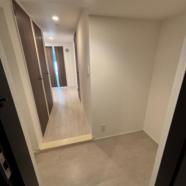 250000