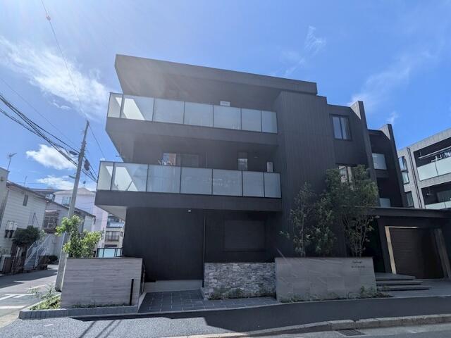 230500
