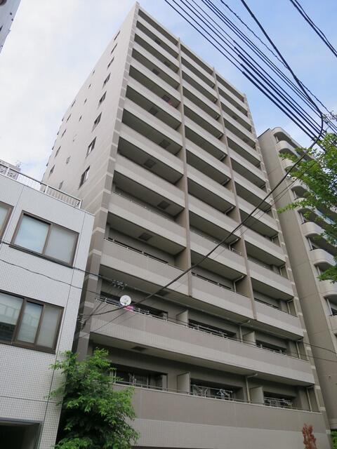 245000