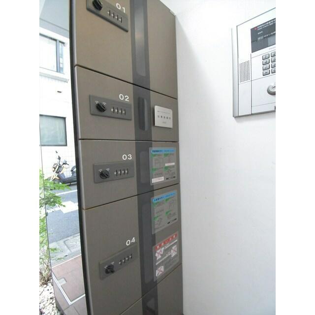 245000