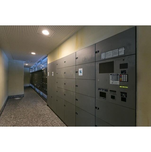 194000