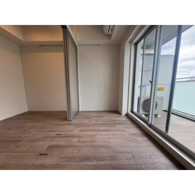 149000