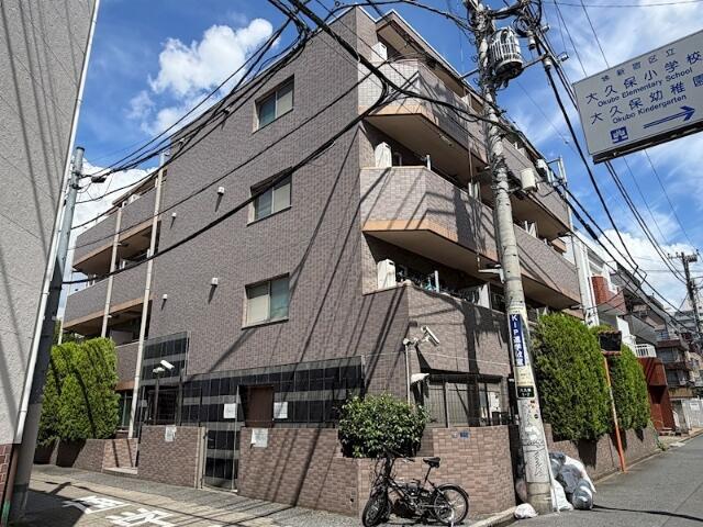 163000