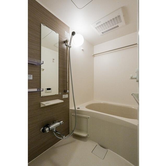 185000