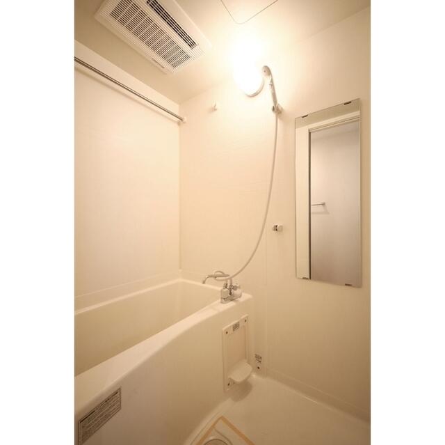 172000