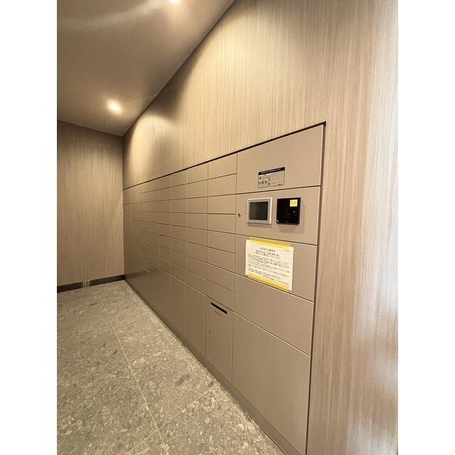 156000