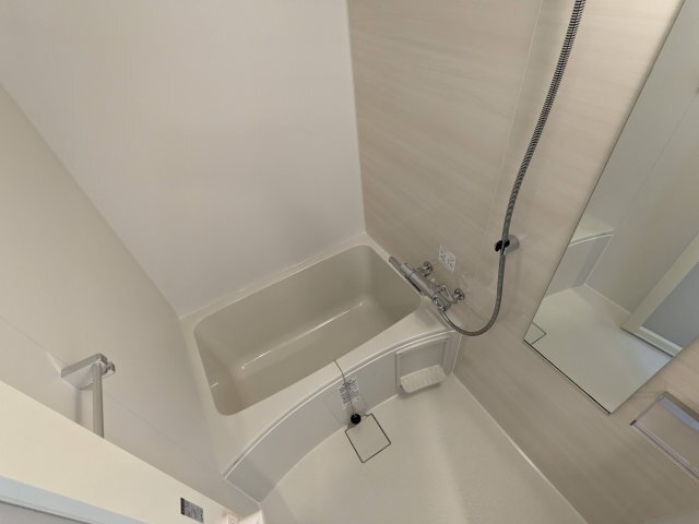 152000