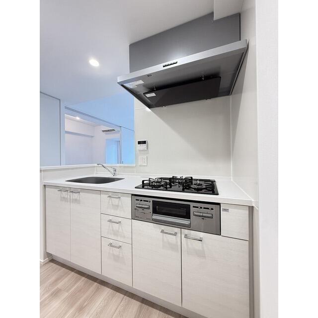 260000