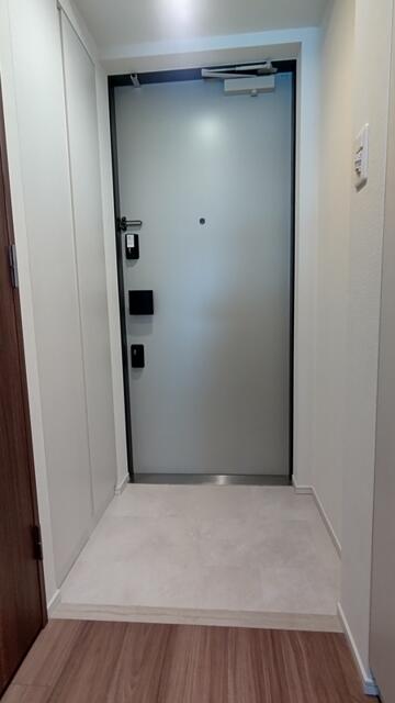 168000