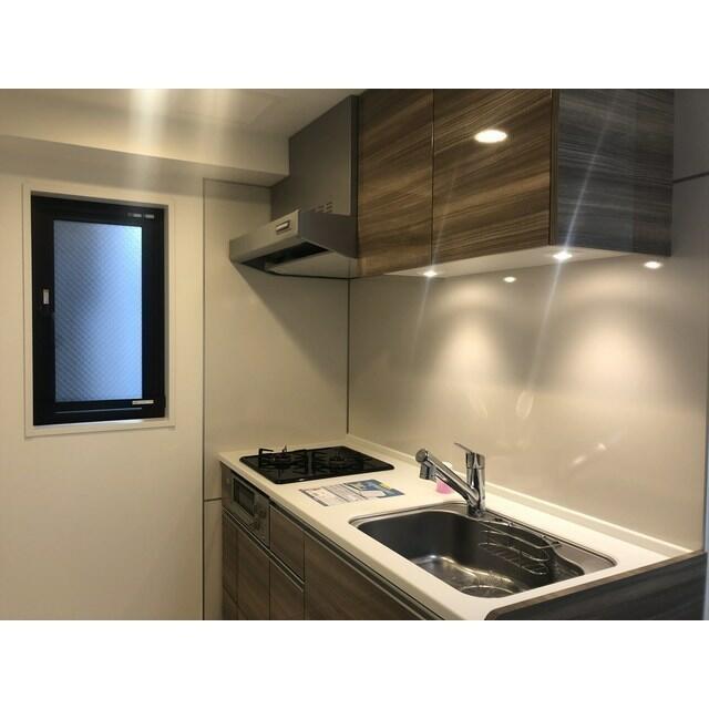 215000