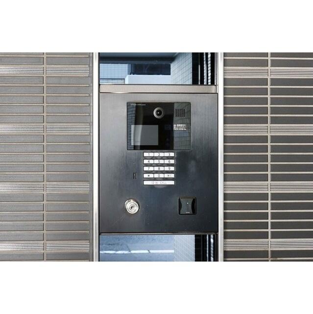 270000