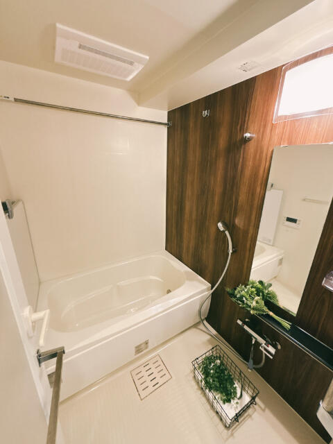220000