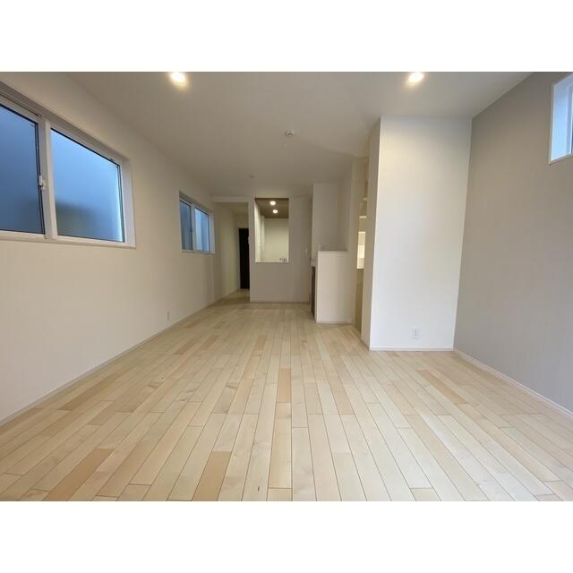 250000