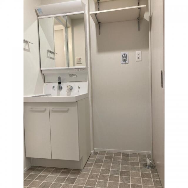 143500