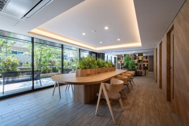 212000