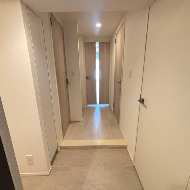 263000