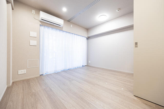 168000