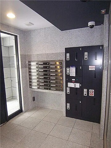172000