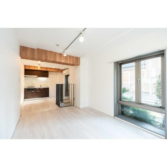 268000