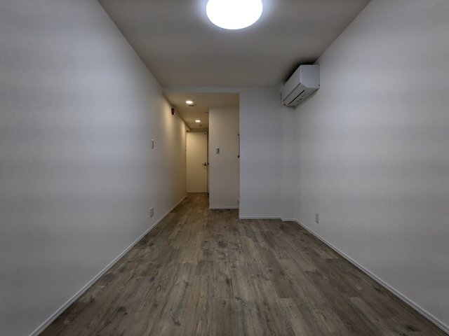 212000
