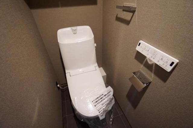 268000