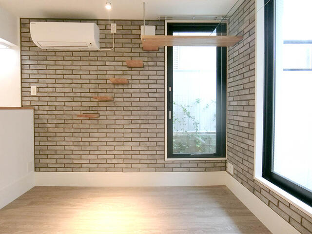 215000