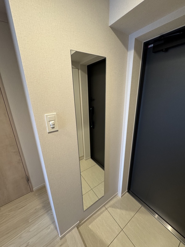 229000