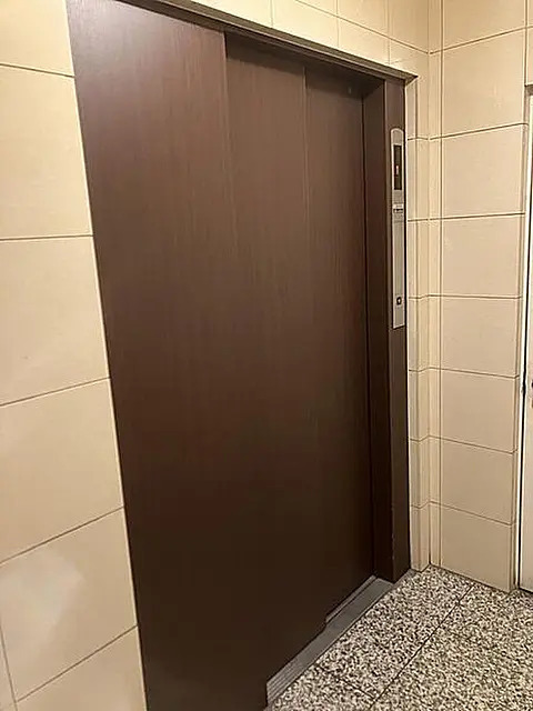 190000