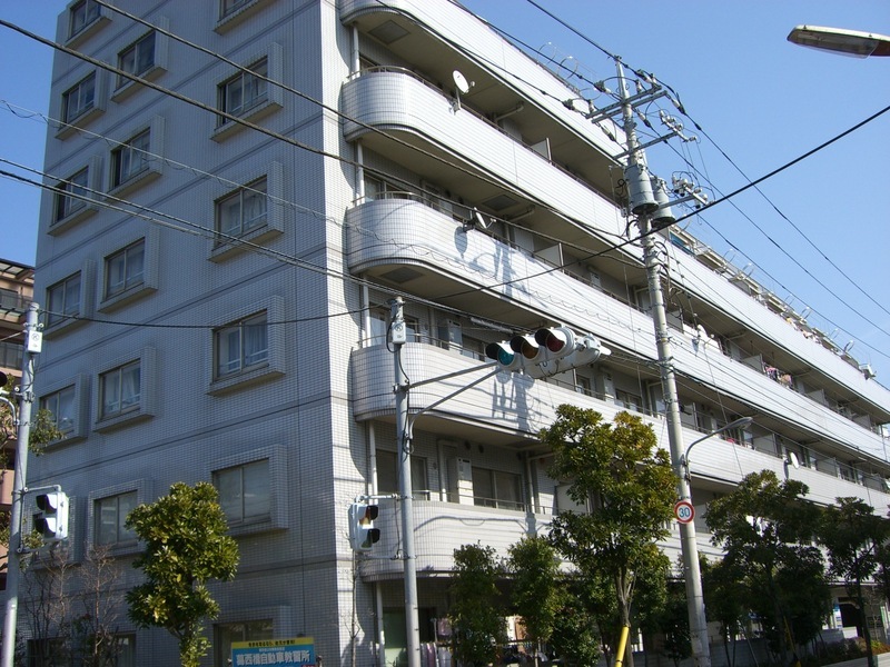 185000