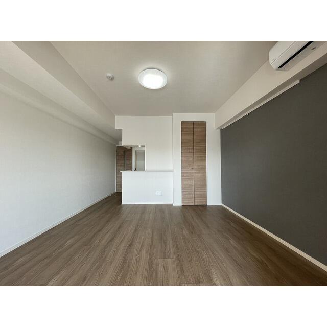 156000
