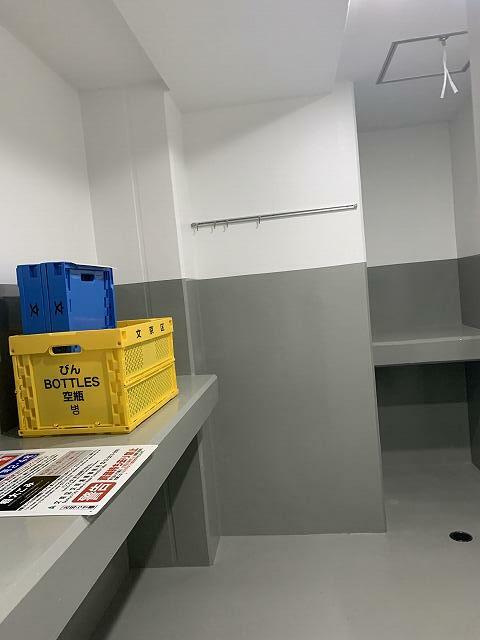 278000