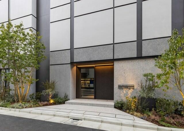 166000