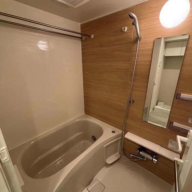 212000
