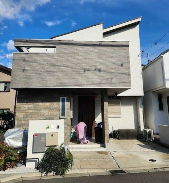 270000