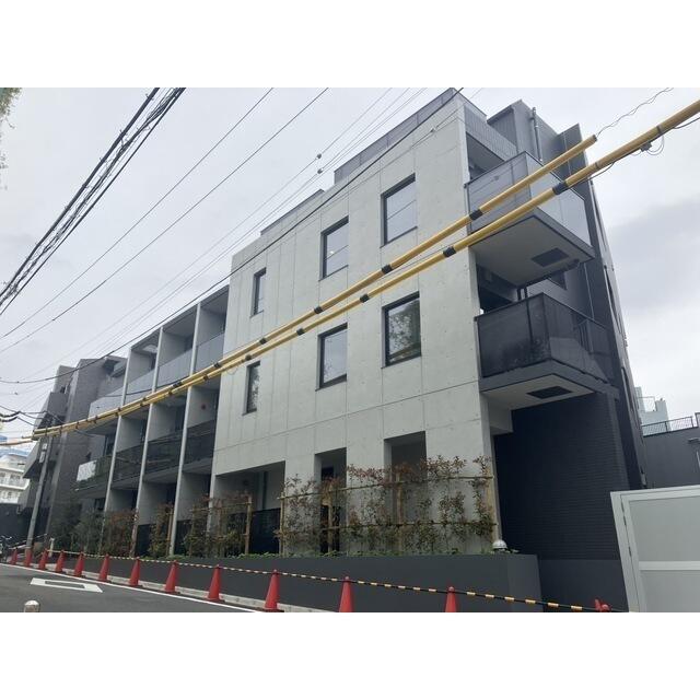 252000