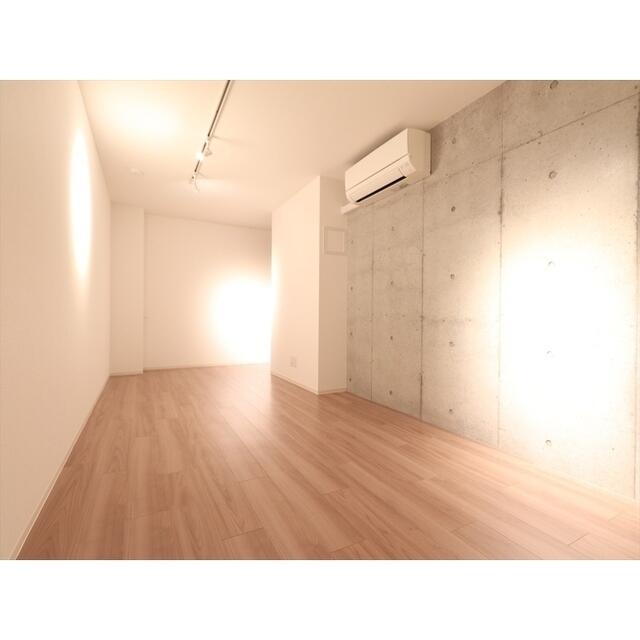 280000